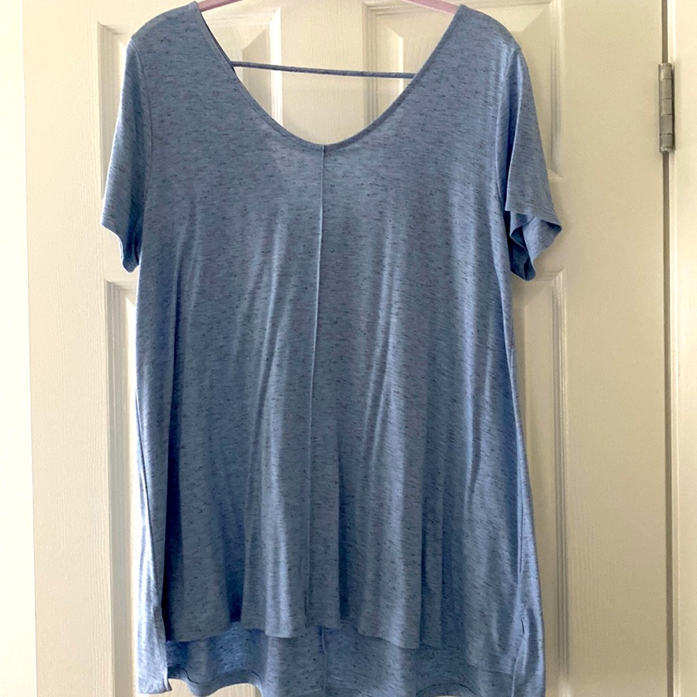 Sinuous M summer weight knit top blue NWOT